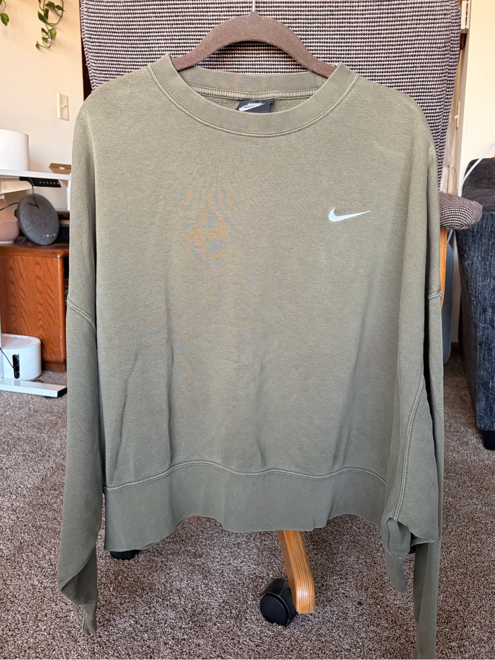 Nike Olive Green Cropped Crewneck Sweatshirt Size XL - Picture 3 of 7